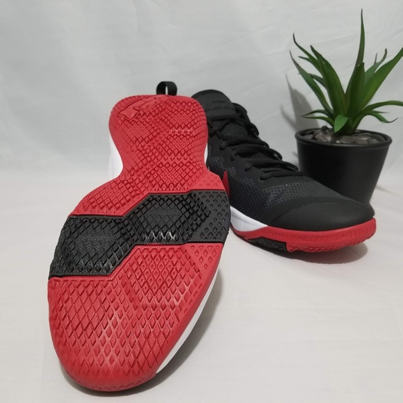 Lebron Witness II NEW - Picture 4 of 4